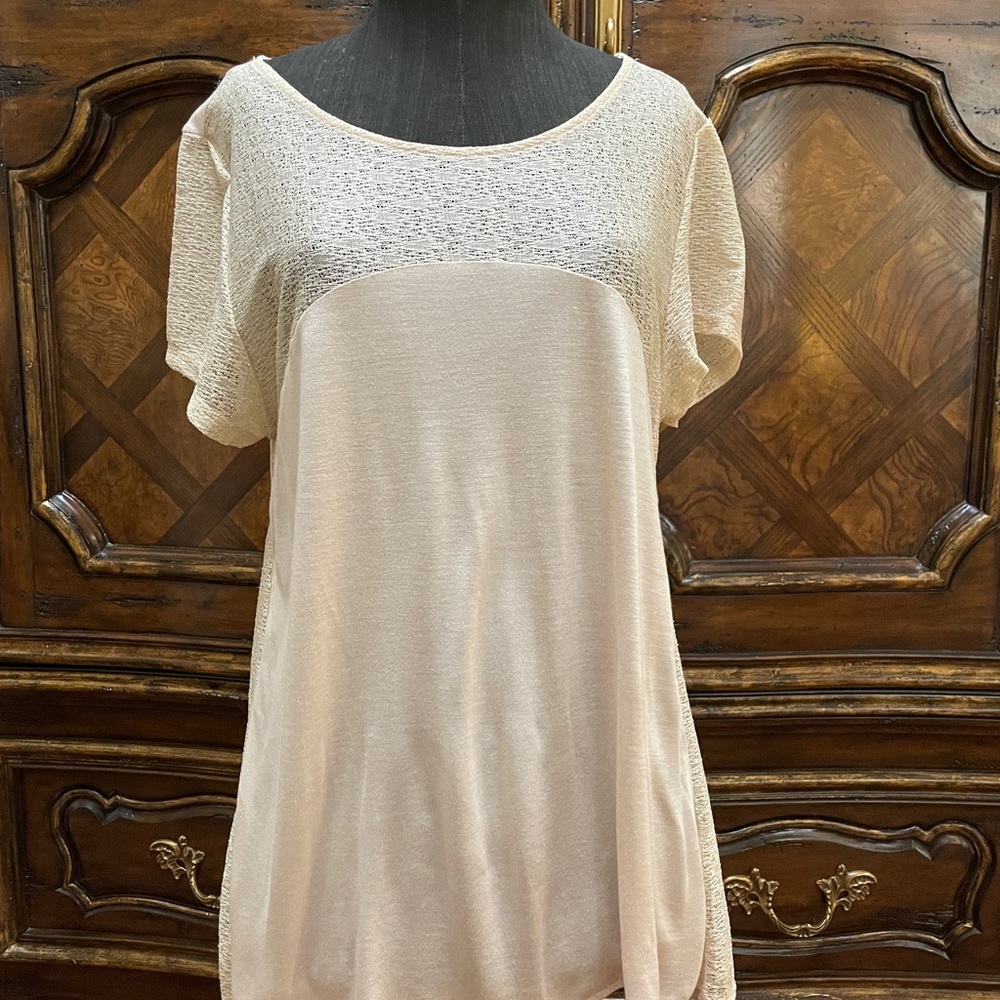 Piper Project Delaney Top in Light Gold Color.  Size L NWT.
